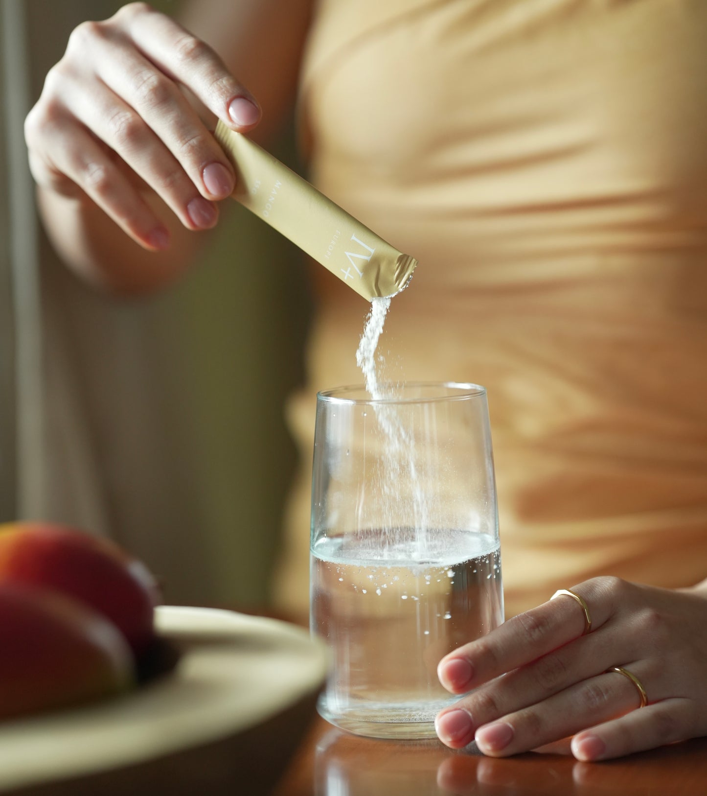 IV+ MANGO – Premium οργανική σκόνη ενυδάτωσης (10 στικ)